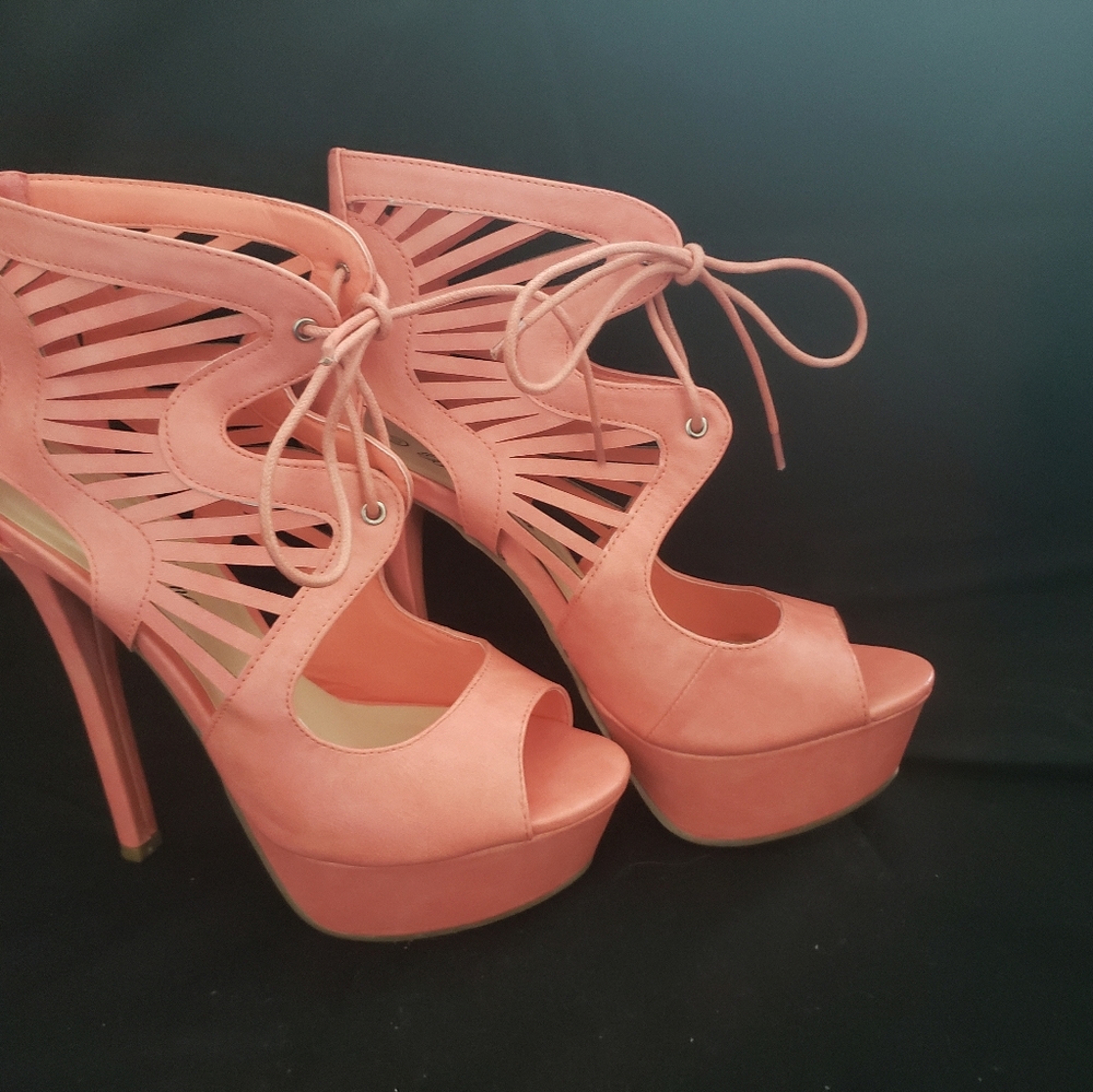 Shoes - Picture 3 of 3